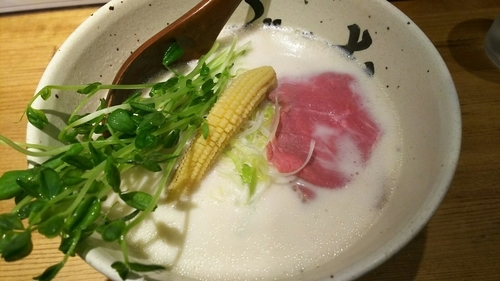 「牛白湯」@牛骨ラーメン ぶっこ志 北浜店の写真