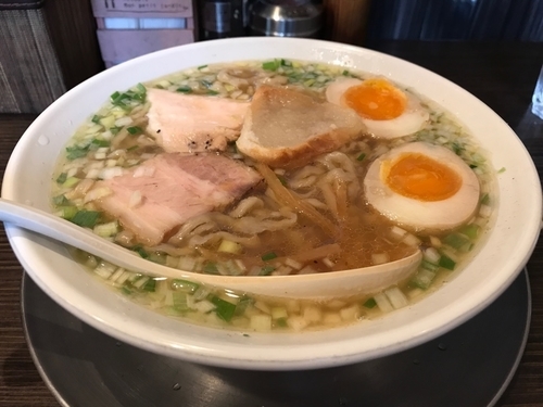 「塩味玉ラーメン 810円」@麺匠ぼんてんの写真