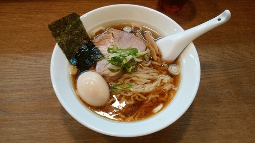 「味玉らぁめん」@らぁめん山と樹の写真