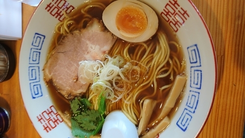 「煮干そば」@らぁめん 赤星の写真