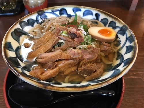 「親鳥　剛麺　冷たい肉ラー！！　並200g　750円」@節系とんこつらぁ麺 おもとの写真