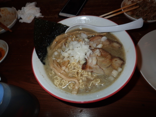 「ﾍﾟﾆｰ中華ｿﾊﾞ(清湯～背黒)」@麺 酒 やまのの写真