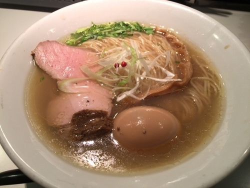 「塩そば（味玉）」@SOBAHOUSE金色不如帰の写真