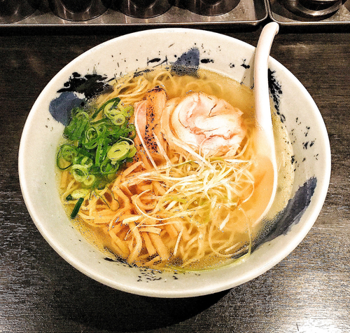 「鶏そば 730円 ＋ 替玉100円」@自家製麺 鶏そば 三歩一の写真