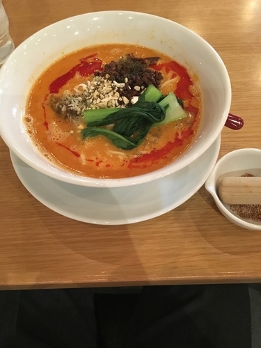 「ごまる担担麺」@担担麺 ごまる 銀座店の写真