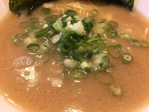 「博多ラーメン＋替え玉」@力丸の写真