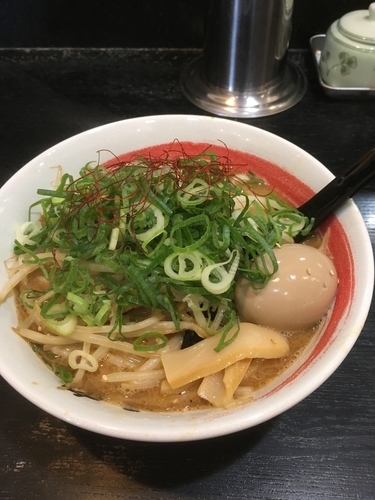 「9番レッド（中辛）＋味玉」@ドレファラシドの写真