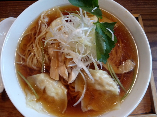 「醤油ワンタン麺」@ラーメン仮面 55（PAHAPAHA）の写真