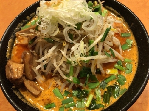 「街道らーめん 炎 2カラ2ビリ(大盛り)＋もやし」@みそ街道   炎～en～ 千葉みゆき通り店の写真