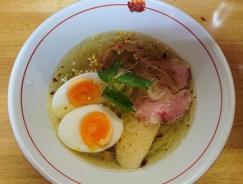 「支那そば（塩）玉子入り」@讃岐ロックの写真