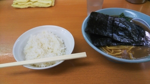 「らーめん（固め・濃め）+ライス（中）」@極楽汁麺 らすたの写真