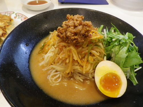 「冷やし味噌＋餃子」@餃子の王将 石川町店の写真