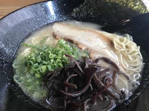 「豚そば 700円」@五代目らーめん処 まるは商店の写真