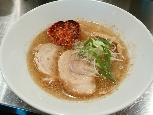 「ロースト・トマト・ラーメン塩」@Bia Biaの写真