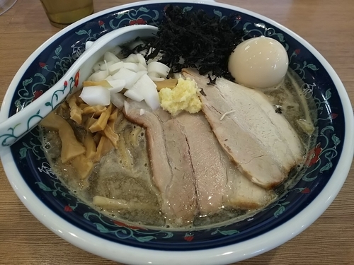 「ニボガッツ（塩）　（大盛り：無料）　＋味玉：㋚ポイント」@凌駕 IDÉAの写真