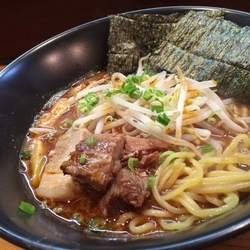 赤味噌らーめん 730円