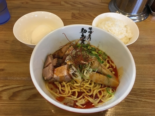 「胡麻味噌麻辣まぜそば温玉付き＋プチライス」@初志貫徹の写真