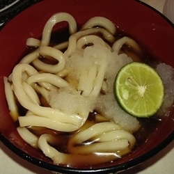 すだちとおろしの冷やしうどん