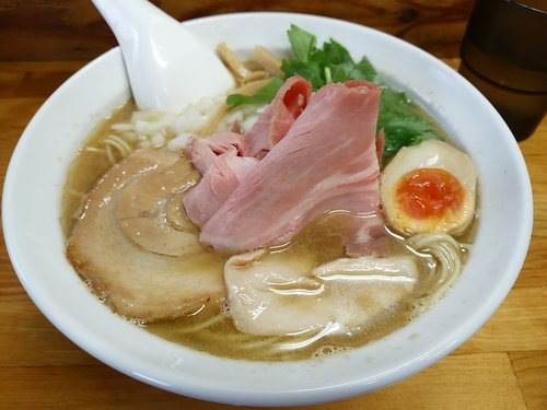 「プレミアム煮干し（優）特製」@中華そば よしかわの写真