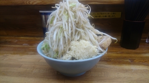 「小ラーメンニンニクマシマシヤサイマシ」@ラーメン二郎 新小金井街道店の写真