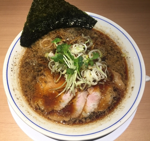 「醤油中華そば」@麺や マルショウ 北新地店の写真