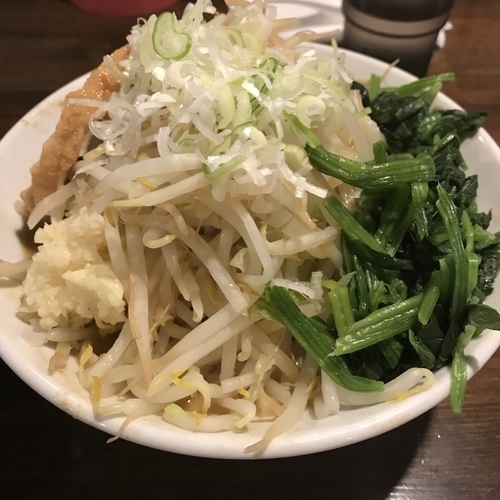 「ミニらーめん豚一切れ（￥780）＋レン草（￥50）」@ちばから 渋谷道玄坂店の写真