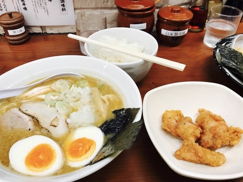 「濃厚鶏白湯（醤油）」@らーめん大鳳の写真
