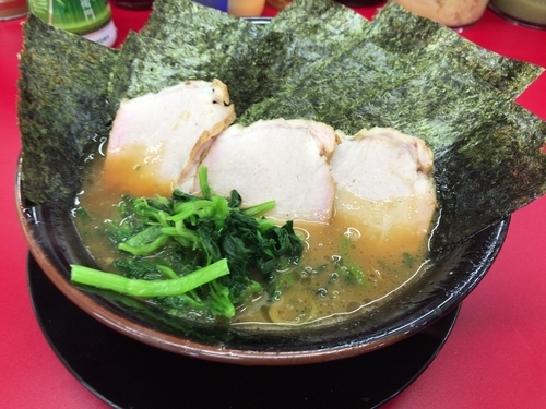 「チャーシューメン 中盛 海苔」@家系ラーメン 王道家の写真