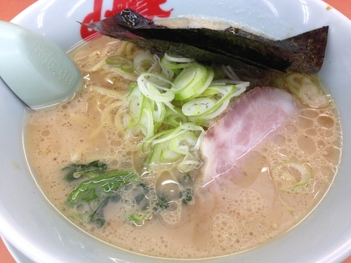 「ラーメン　￥６４０」@ラーメン山岡家 岐阜瑞穂店の写真