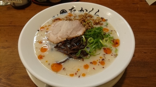 「【期間限定】冷やし豚骨+替え玉」@博多豚骨たかくら 武蔵小杉店の写真