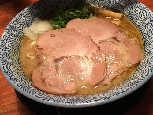 「煮干し鶏豚骨730」@頑固麺の写真