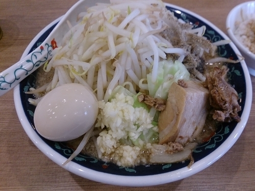 「ニボジロー 大盛無料 野菜増し 味玉トッピング」@凌駕 IDÉAの写真