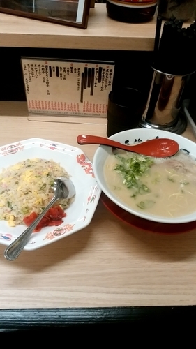 「半チャーハン ラーメンセット（950円）」@長浜ナンバーワン 東京大岡山店の写真