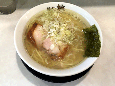「らーめん（700円）」@麺や 極の写真