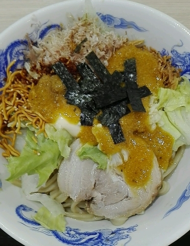 「《夏季限定》冷やしまぜそば（並、全マシ）」@ジャンクガレッジ イオン北戸田店の写真