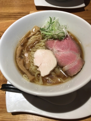 「醤油らぁめん（750円）」@麺.SUZUKiの写真