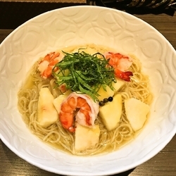 【限定】桃の冷やしらぁ麺