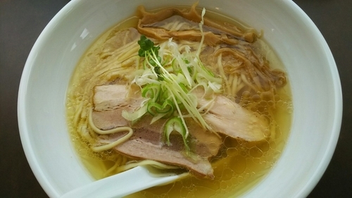 「鶏塩拉麺」@麺屋 心羽の写真