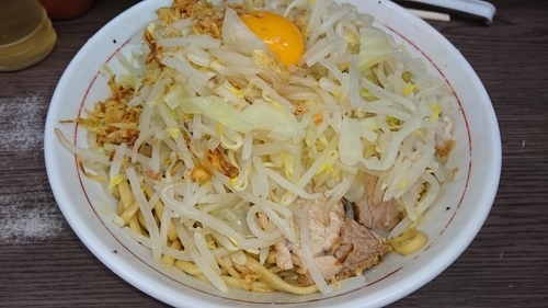 「小ラーメン+汁なし ヤサイマシカラメ」@ラーメン二郎 横浜関内店の写真