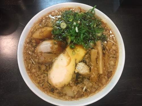 「鶏ブラック大盛り」@ラーメン あおやまの写真