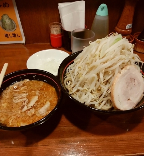 「つけ麺辛み・肉増し・中盛・野菜多め」@肉そば千の写真