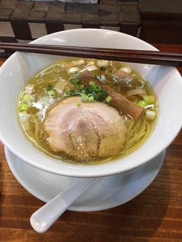 「塩ラーメン」@らーめん芝浜の写真