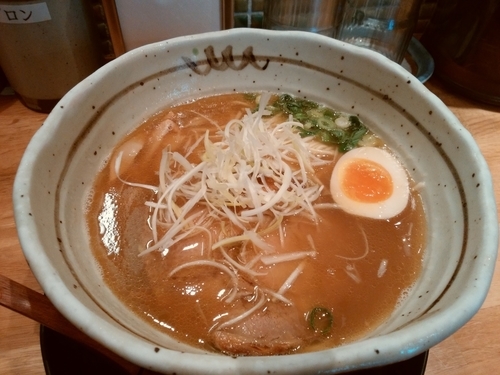 「煮干し香るらぁ麺」@麺匠たか松 本店の写真