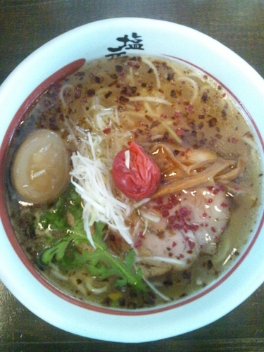 「梅塩ラーメン（味玉トッピング）」@岐阜 塩元帥の写真