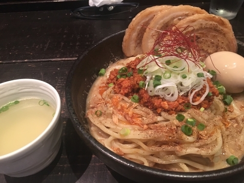 「【夏季限定】特製冷やし坦々まぜそば1000円」@まぜそば 一心不乱の写真