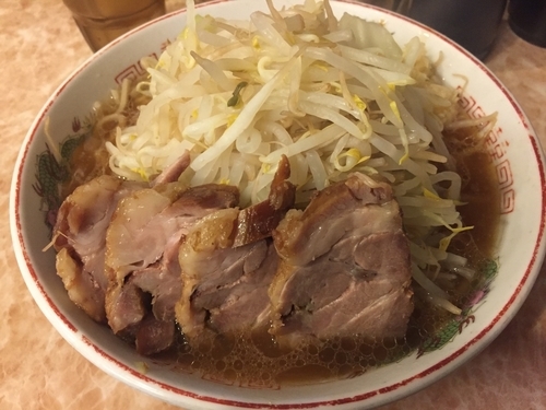「らーめん中豚・ヤサイニンニク（850円）」@肉汁らーめん 公 kimiの写真