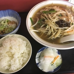 醤油もやしらーめん定食 ¥670