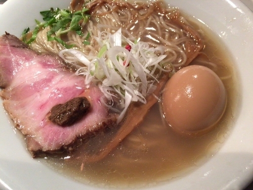 「塩そば(味玉)」@SOBAHOUSE金色不如帰の写真