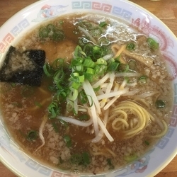 ラーメン¥810