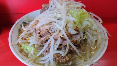「ラーメンぶた入り」@ラーメン二郎 三田本店の写真